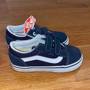 NWT Vans Sneakers Size 9